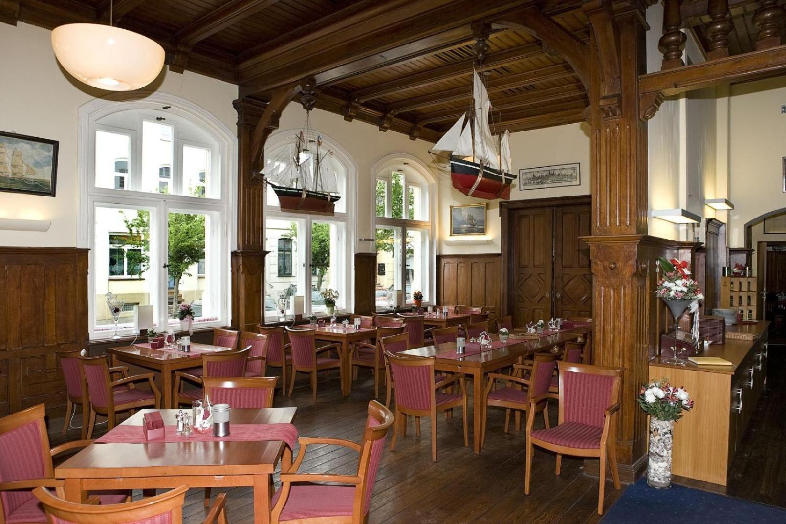 Restaurant & Hotel Висмар Экстерьер фото