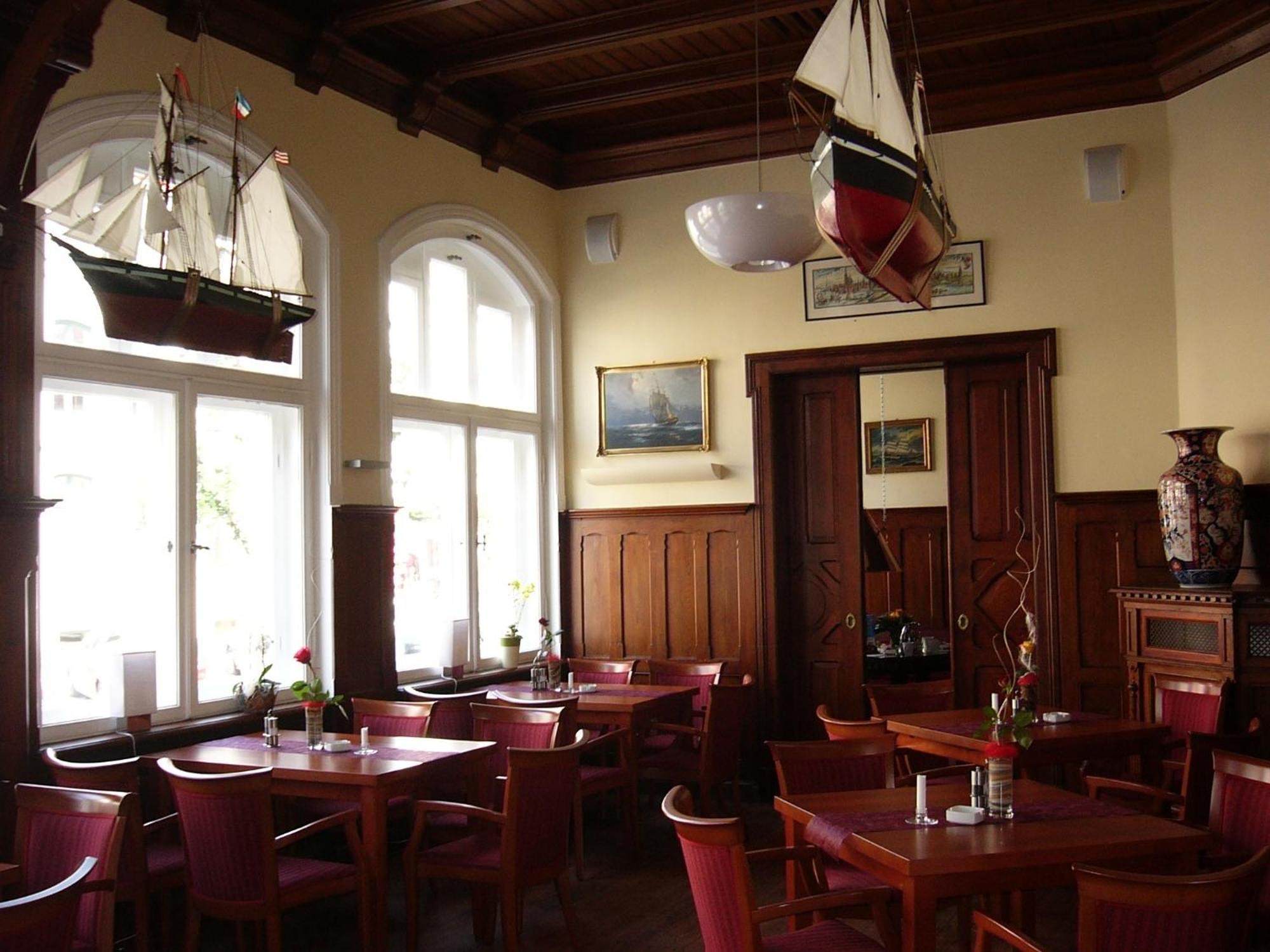 Restaurant & Hotel Висмар Экстерьер фото